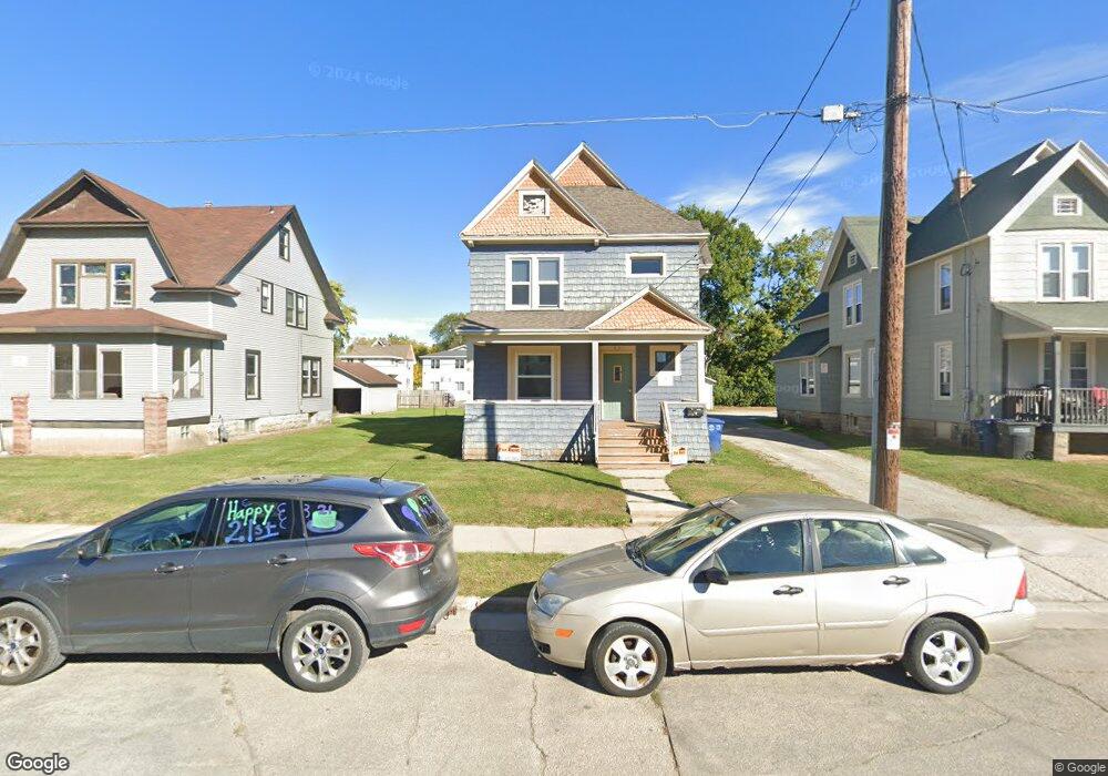 818 Scott Ave unit 818A, Oshkosh, WI 54901 - photo 1