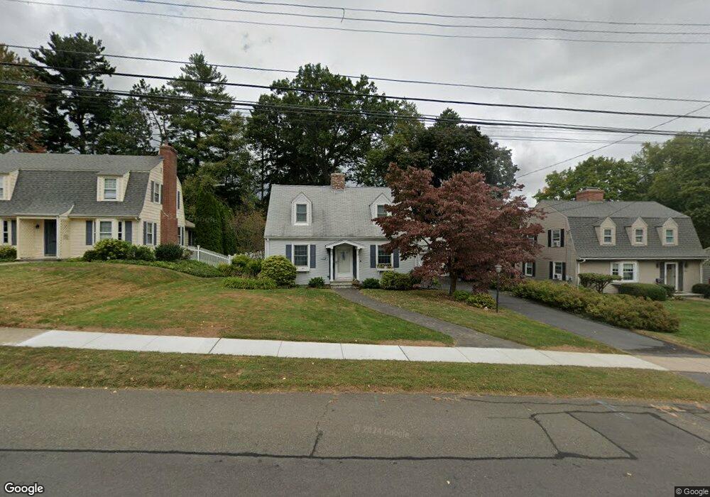 104 Ledgewood Rd, West Hartford, CT 06107 - photo 1