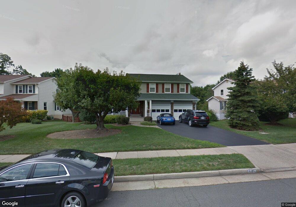 3616 Great Laurel Ln, Fairfax, VA 22033 - photo 1