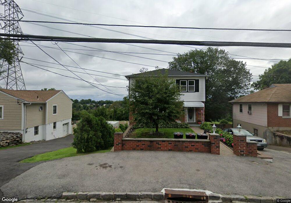 141 Roundhill Dr, Yonkers, NY 10710 - photo 1