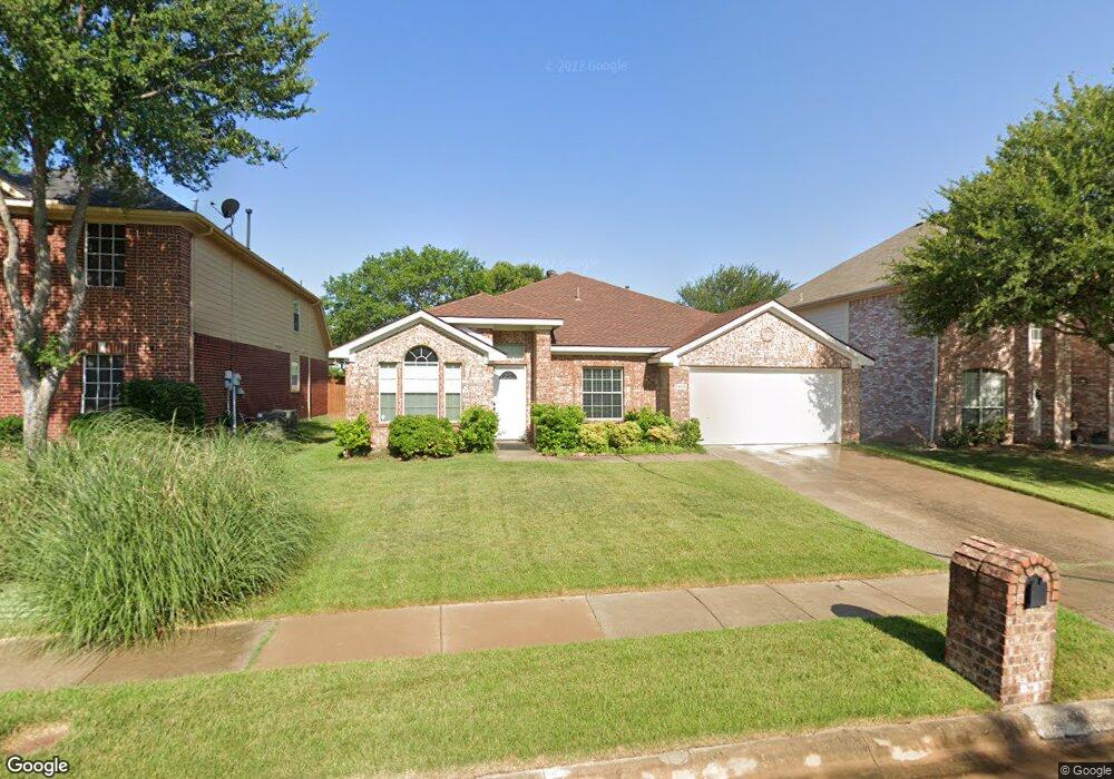 7600 Sunburst Trail, Denton, TX 76210 - photo 1