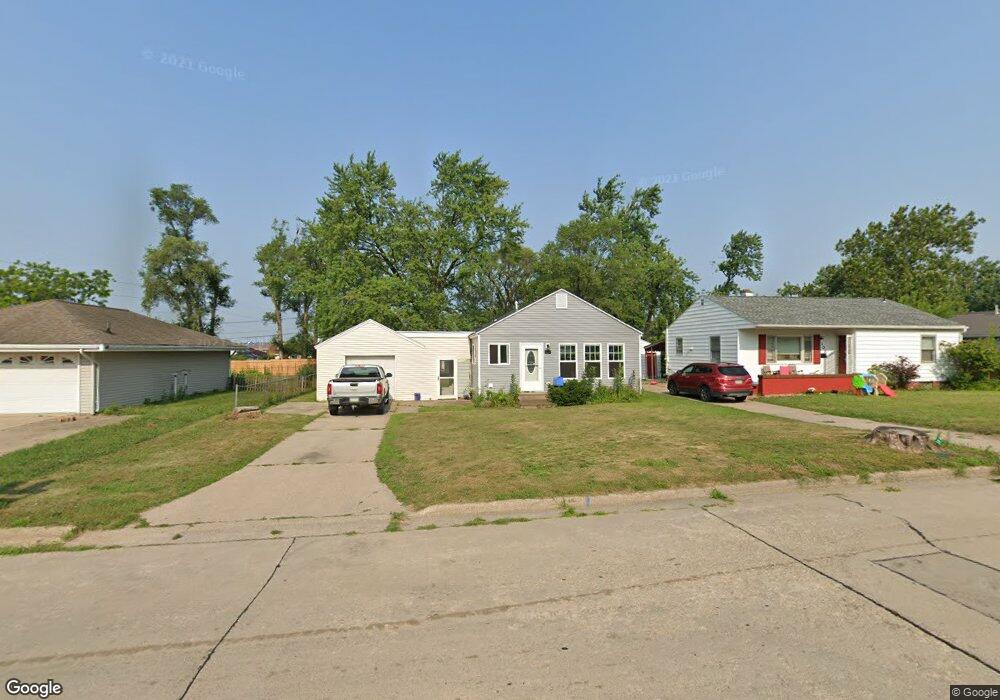 304 2nd Ave, Hiawatha, IA 52233 - photo 1