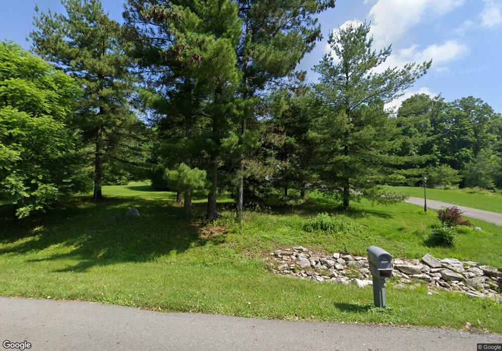 6016 Griffiths Ln, Powell, OH 43065 - photo 1