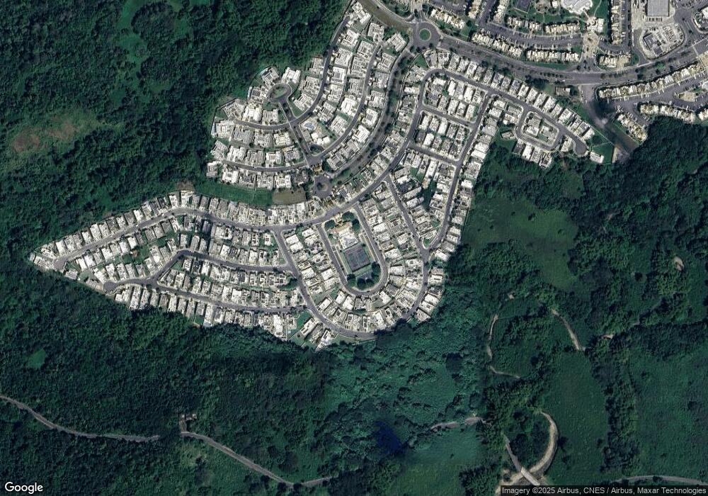 El Valle El Valle unit M 14, Caguas, PR 00725 - photo 1