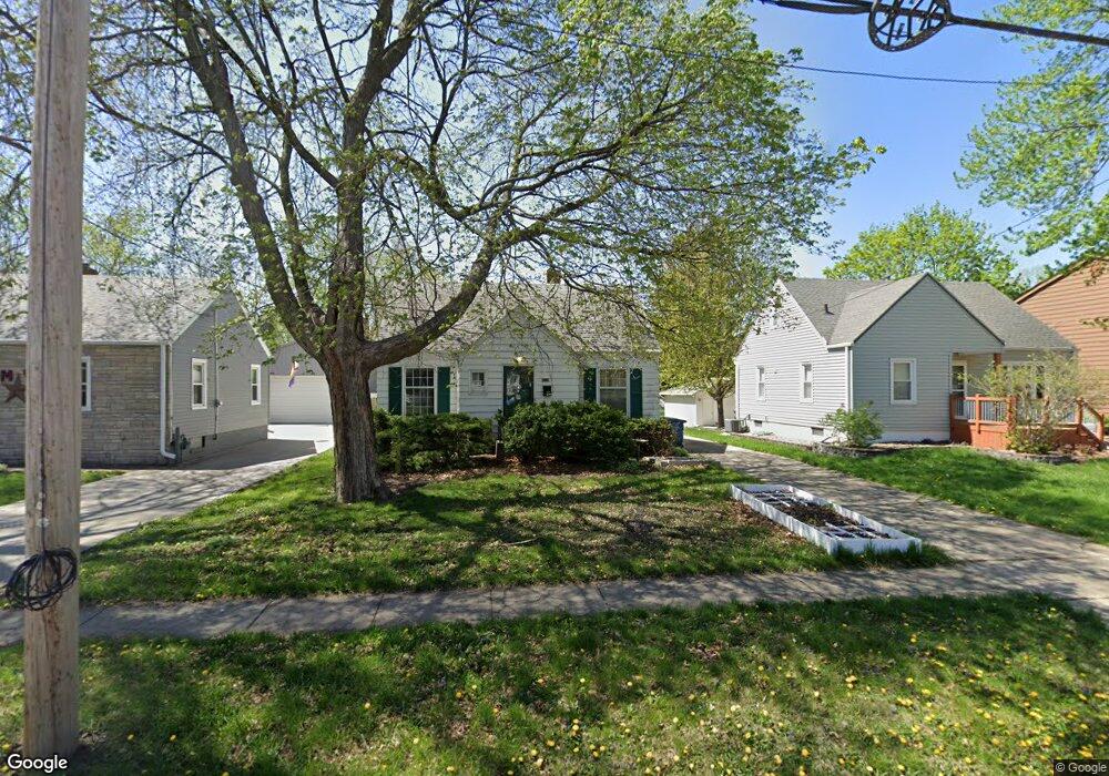 2424 51st St, Des Moines, IA 50310 - photo 1