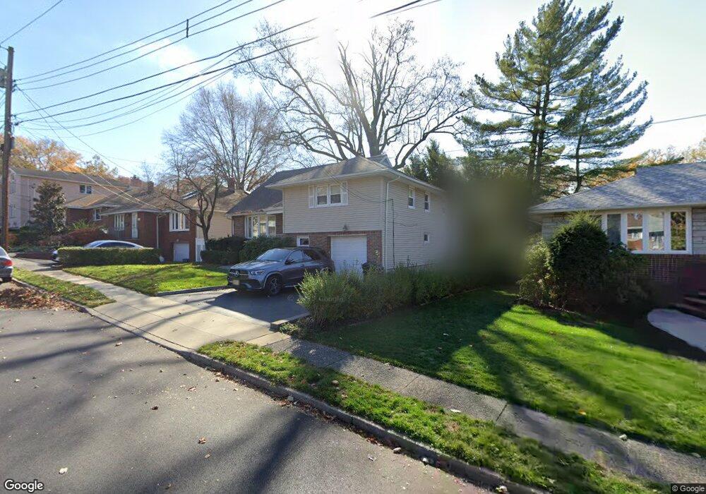 652 Linden Ave, Ridgefield, NJ 07657 - photo 1