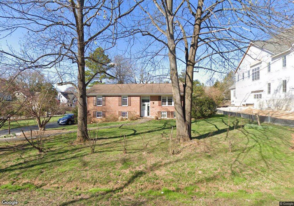 1906 Bargo Ct, McLean, VA 22101 - photo 1