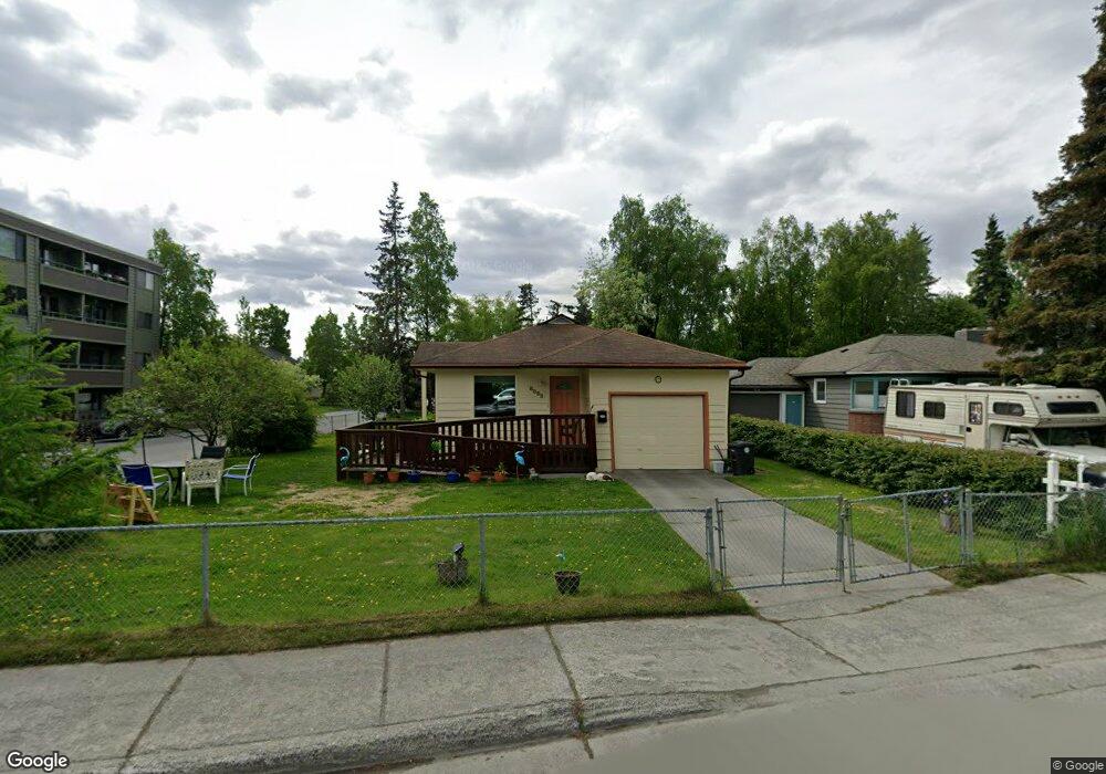 1428 Hillcrest Dr, Anchorage, AK 99503 - photo 1