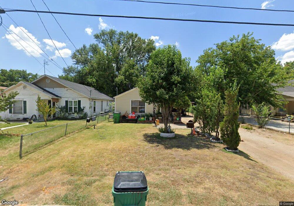 1430 Olive St, Gainesville, TX 76240 - photo 1