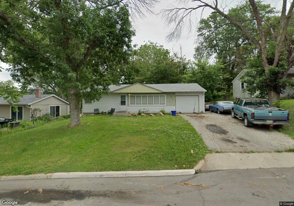 7611 SW 11th St, Des Moines, IA 50315 - photo 1