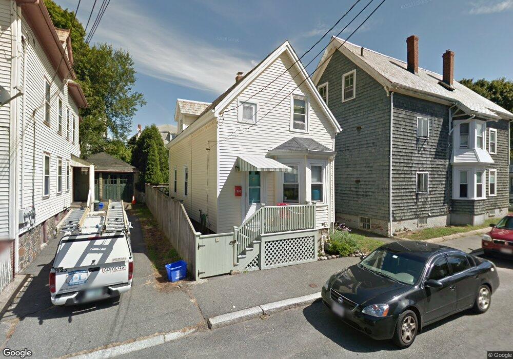 4 Bristol St, Salem, MA 01970 - photo 1