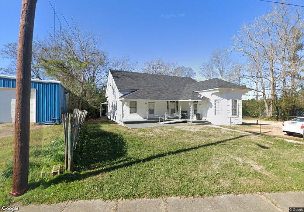 313 Georgetown St, Hazlehurst, MS 39083 - photo 1