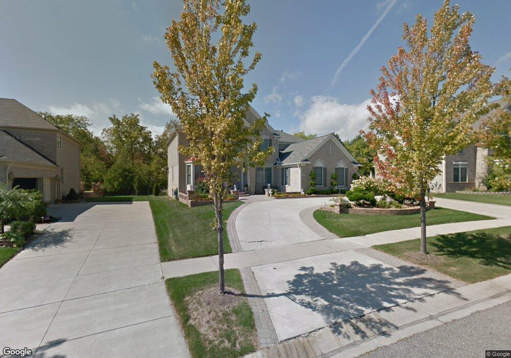 6905 Carrington Cir W, West Bloomfield, MI 48322 - photo 1