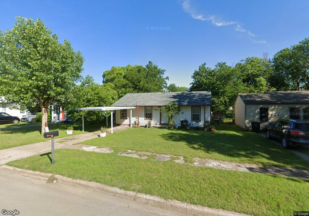 426 Turner St, Cleburne, TX 76033 - photo 1