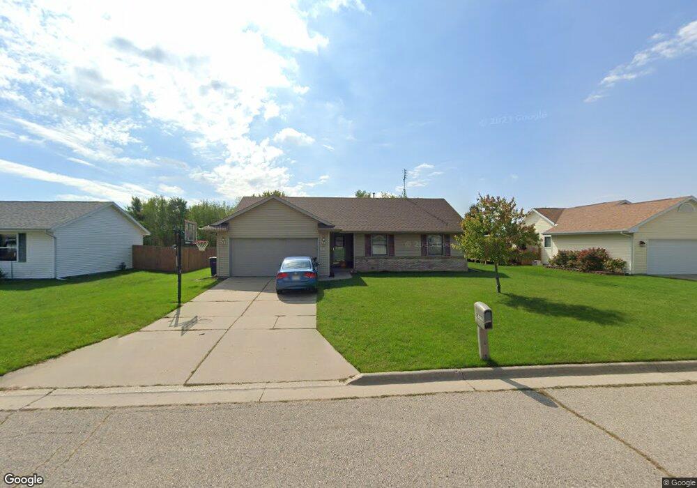 1511 Evergreen Dr, Janesville, WI 53546 - photo 1