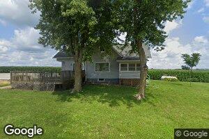 201 N 2nd St, Donahue, IA 52746