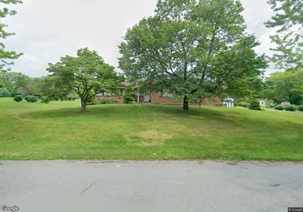 2420 Carriage Dr, Bath, PA 18014 - photo 1