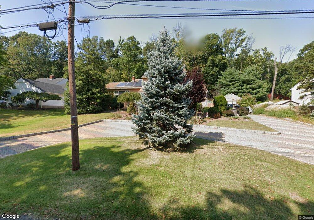 650 N Meadow Dr, Bound Brook, NJ 08805 - photo 1