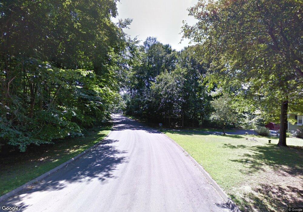 7 Old Wood Rd, Madison, CT 06443 - photo 1