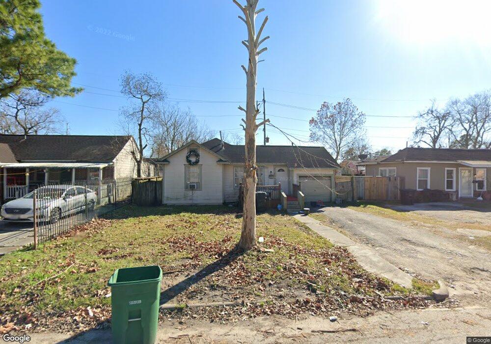 7228 Eppes St, Houston, TX 77087 - photo 1