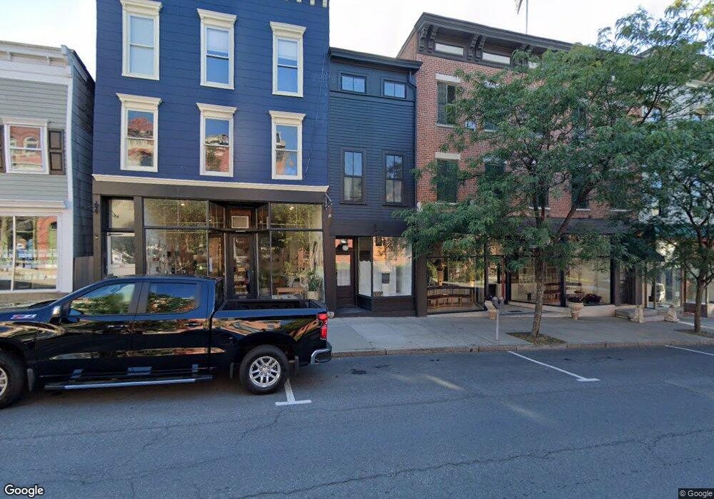 419 1/2 Warren St, Hudson, NY 12534 - photo 1