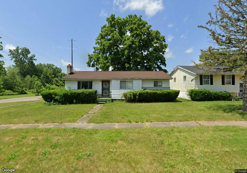 2050 Barks St, Flint, MI 48503 - photo 1