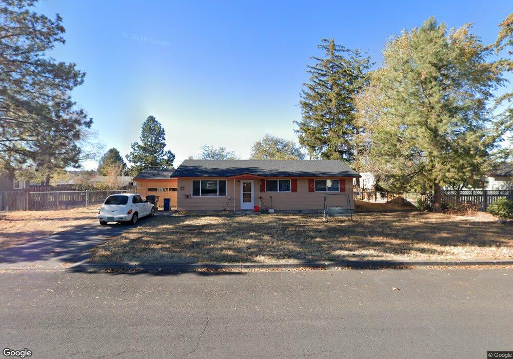 1749 SW 16th St, Redmond, OR 97756 - photo 1