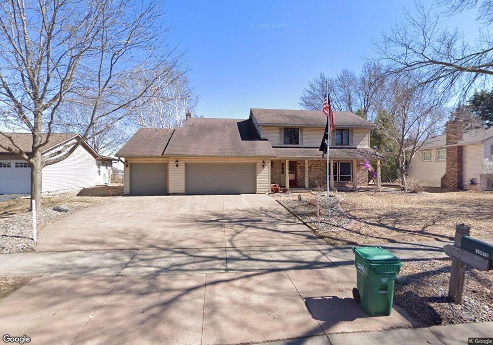 10470 Lancaster Ln N, Maple Grove, MN 55369 - photo 1