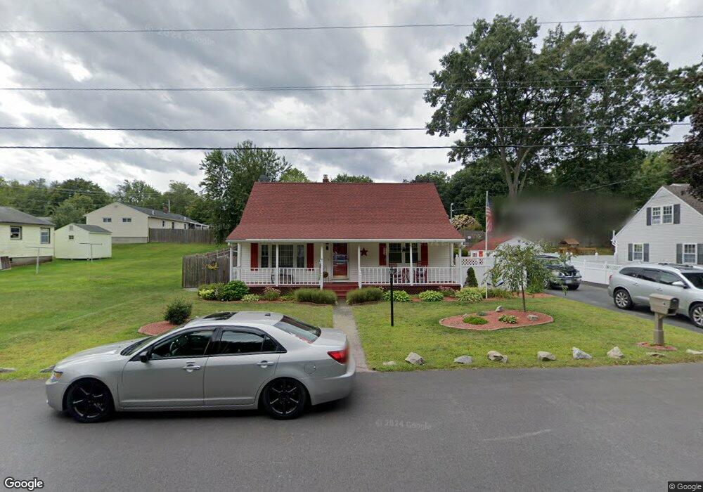 4 Syracuse Rd, Nashua, NH 03064 - photo 1