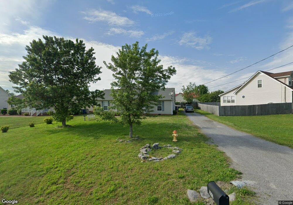 210 Warren Cir, Shelbyville, TN 37160 - photo 1