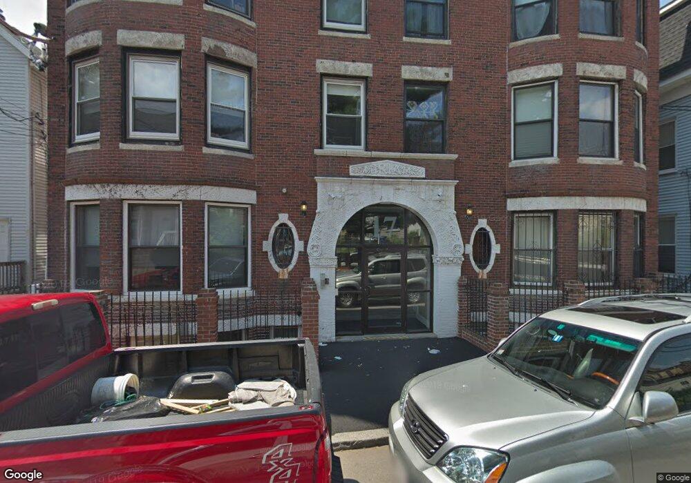 17 Highgate St unit B, Allston, MA 02134 - photo 1