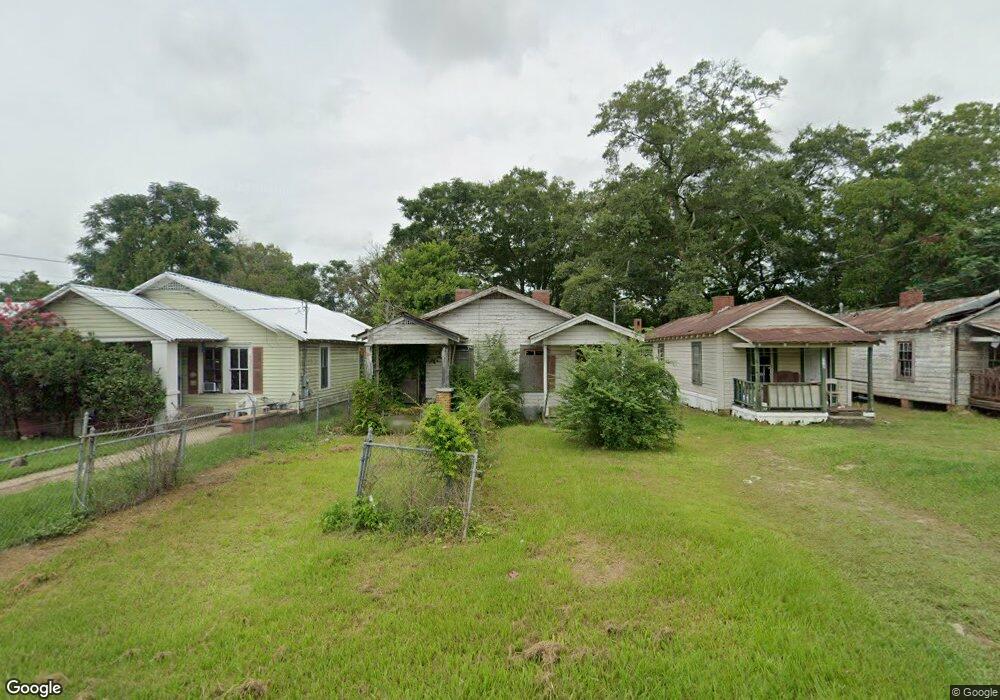 211 3rd St NW, Moultrie, GA 31768 - photo 1