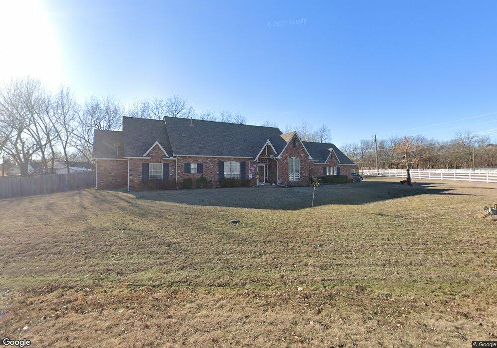 5500 W Country Cir, Skiatook, OK 74070 - photo 1