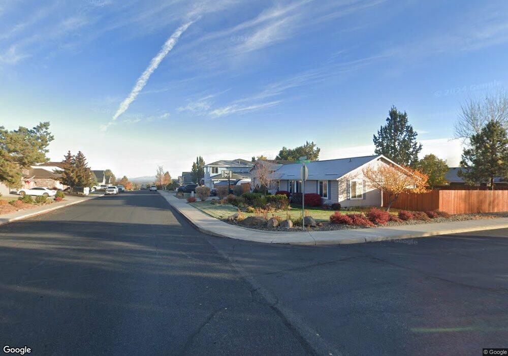 3905 SW Volcano Place, Redmond, OR 97756 - photo 1