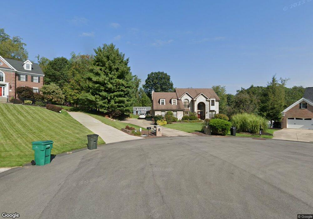 510 Lockesley Ct, Eighty Four, PA 15330 - photo 1