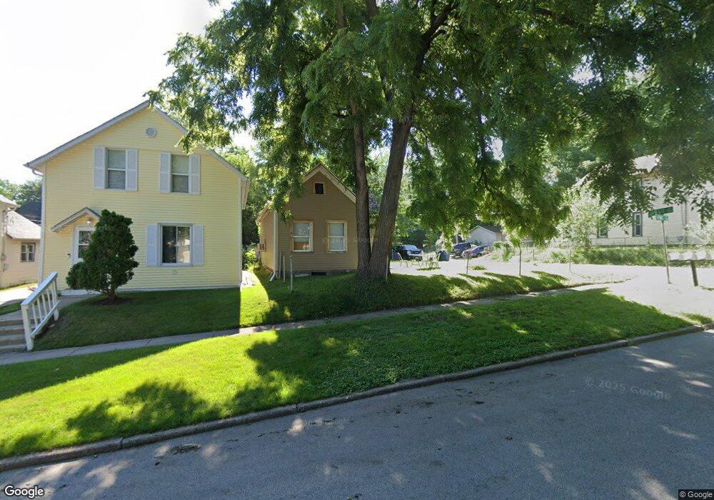 923 Vine St, Davenport, IA 52804 - photo 1