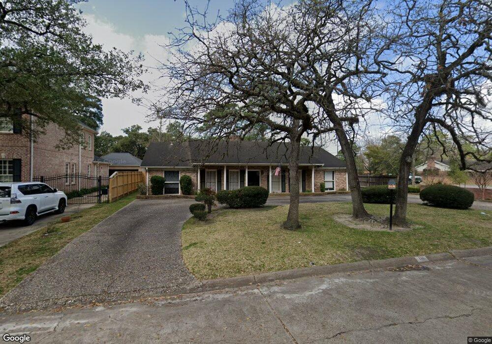 275 Stoney Creek Dr, Houston, TX 77024 - photo 1