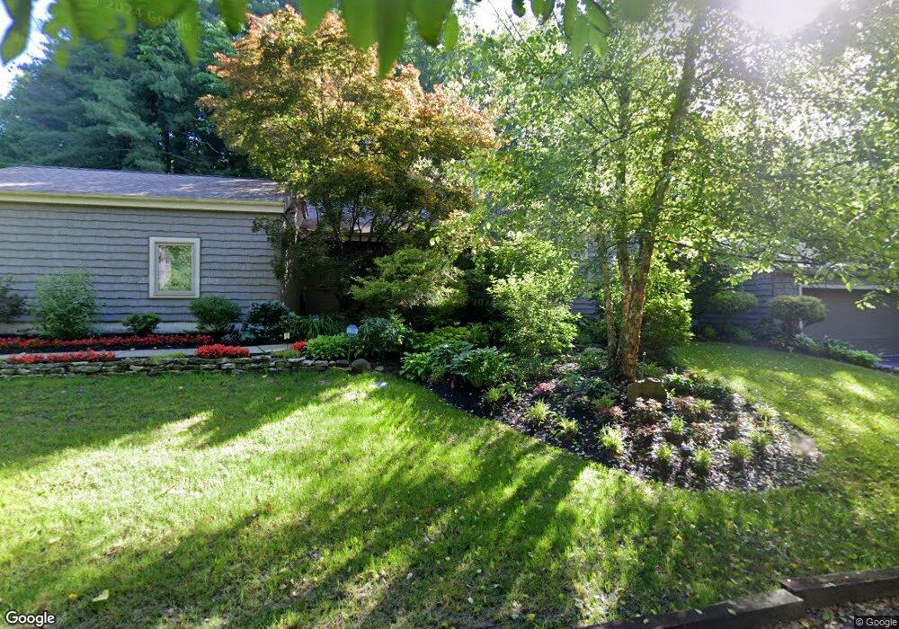 380 E Cooke Rd, Columbus, OH 43214 - photo 1