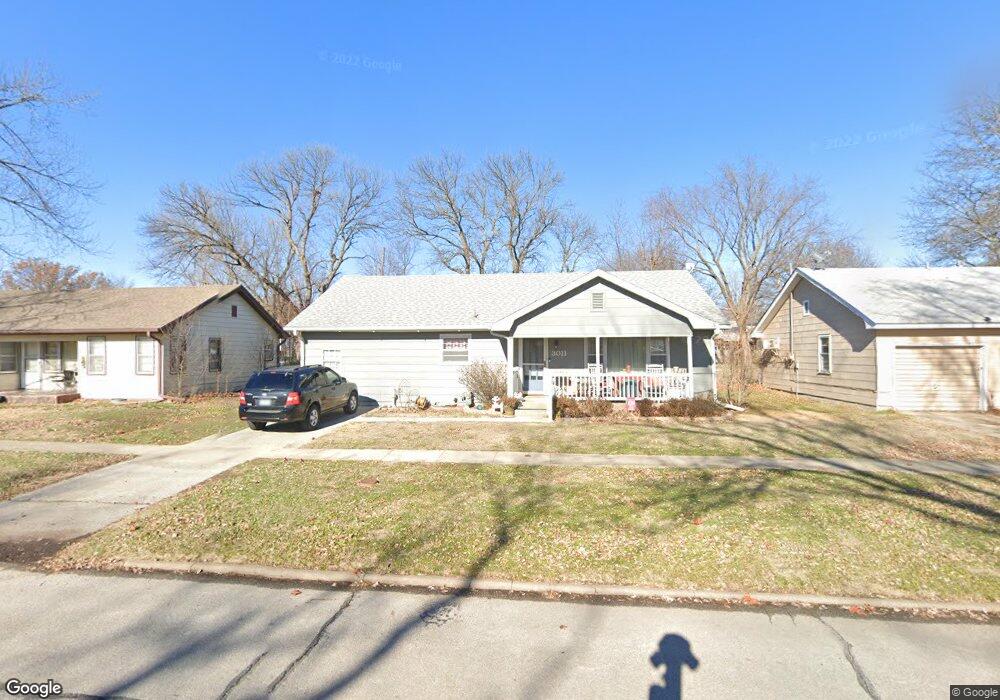 3011 Morgan Ave, Parsons, KS 67357 - photo 1