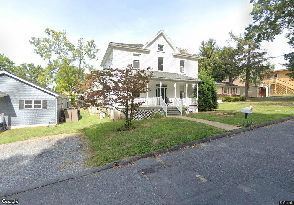 1335 D St, Waynesboro, VA 22980 - photo 1