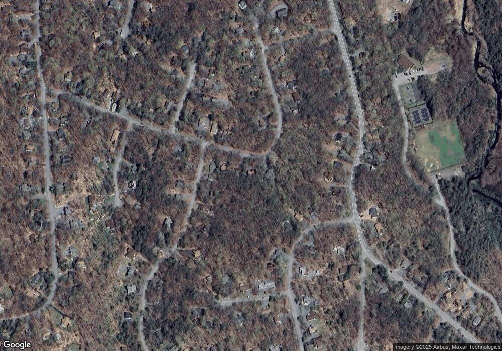 454 Lakewood Dr, Lake Ariel, PA 18436 - photo 1