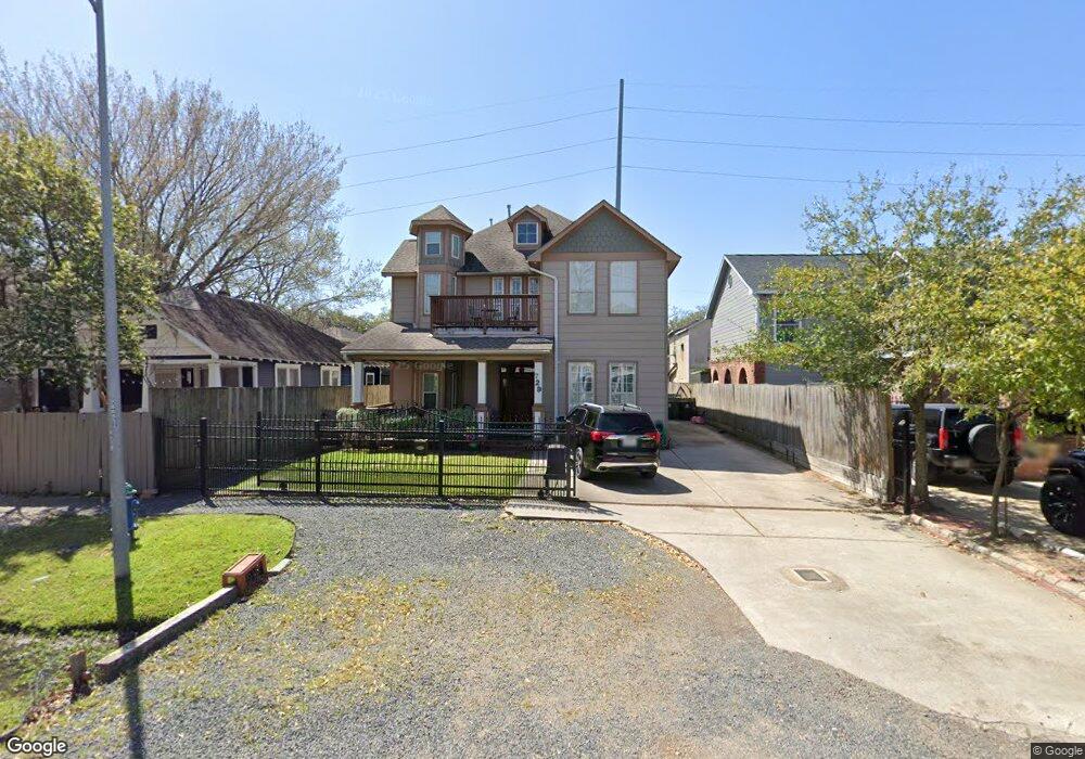 729 Allston St, Houston, TX 77007 - photo 1