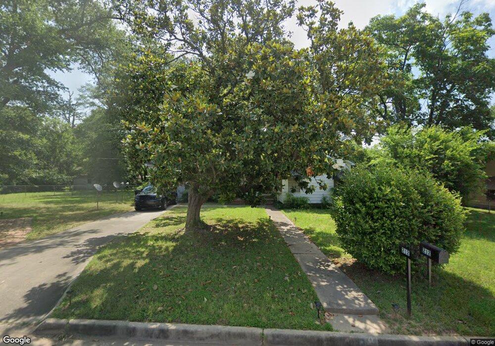 212 Glover Dr, Longview, TX 75601 - photo 1