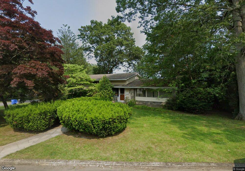 4 Dartmouth Rd, Cranston, RI 02920 - photo 1