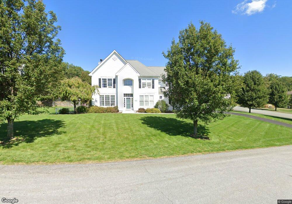 2 Elgin Ct, Highland Mills, NY 10930 - photo 1