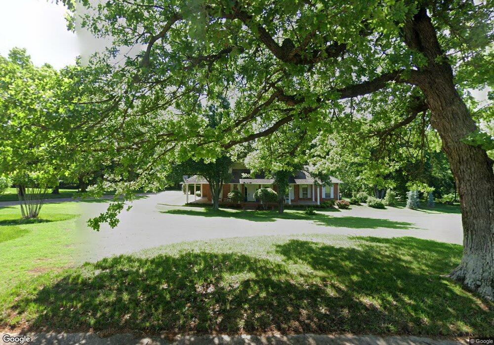 2120 Woodhill Rd, Edmond, OK 73025 - photo 1