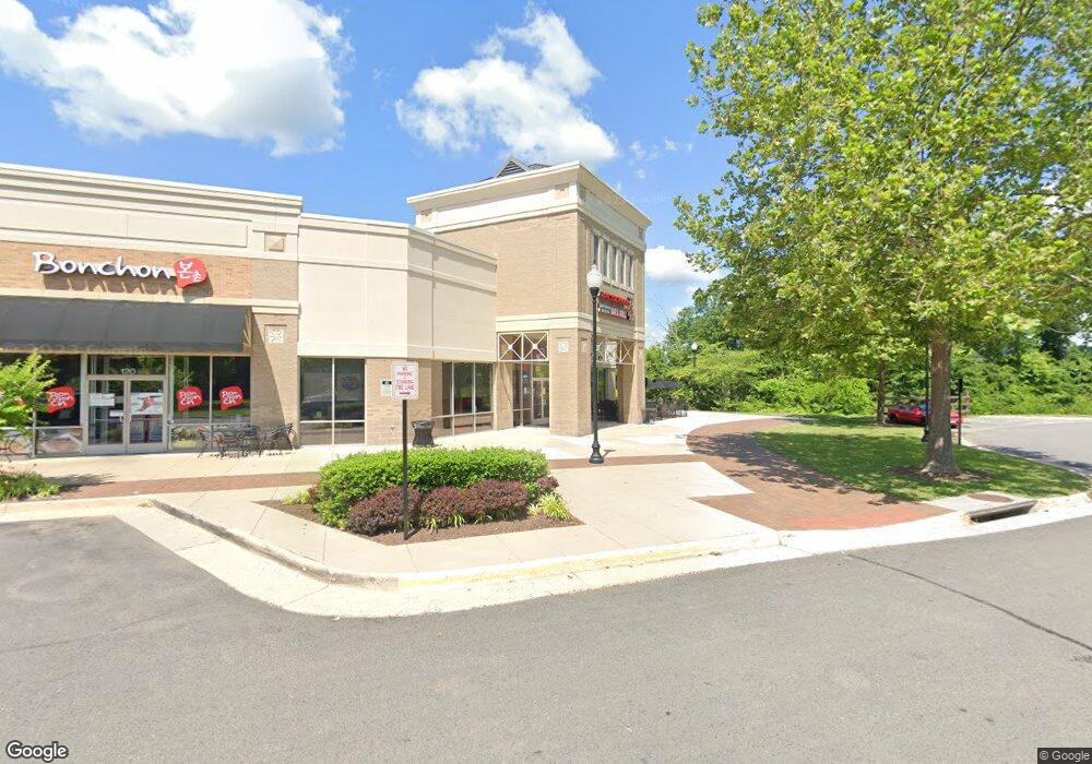 24995 Riding Plaza unit 120, Chantilly, VA 20152 - photo 1