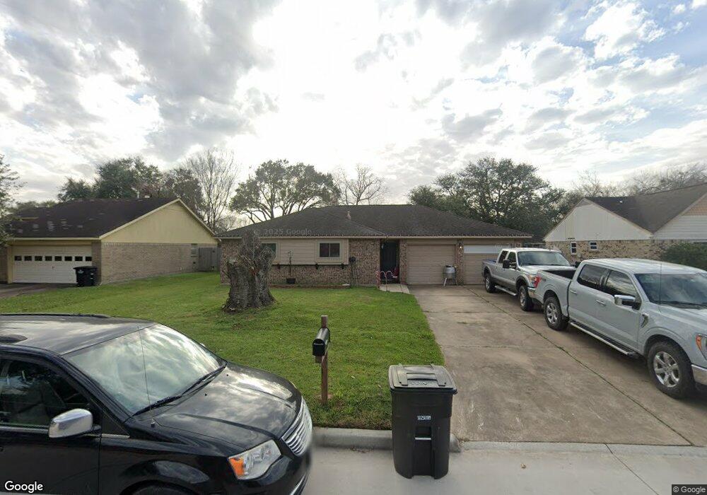 3880 Jasmine Dr, Alvin, TX 77511 - photo 1