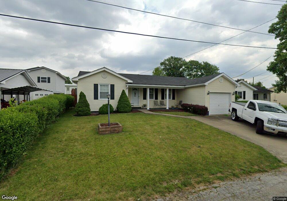 104 Russell St, Flemingsburg, KY 41041 - photo 1