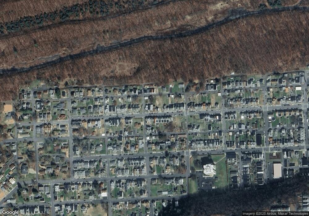 1447 W Walnut St, Coal Township, PA 17866 - photo 1